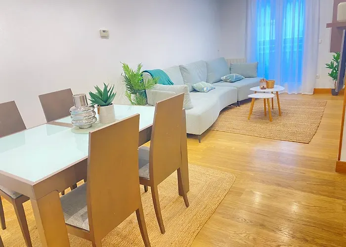 Mikain Terrace Cathedral View With Free Parking & Air Cond